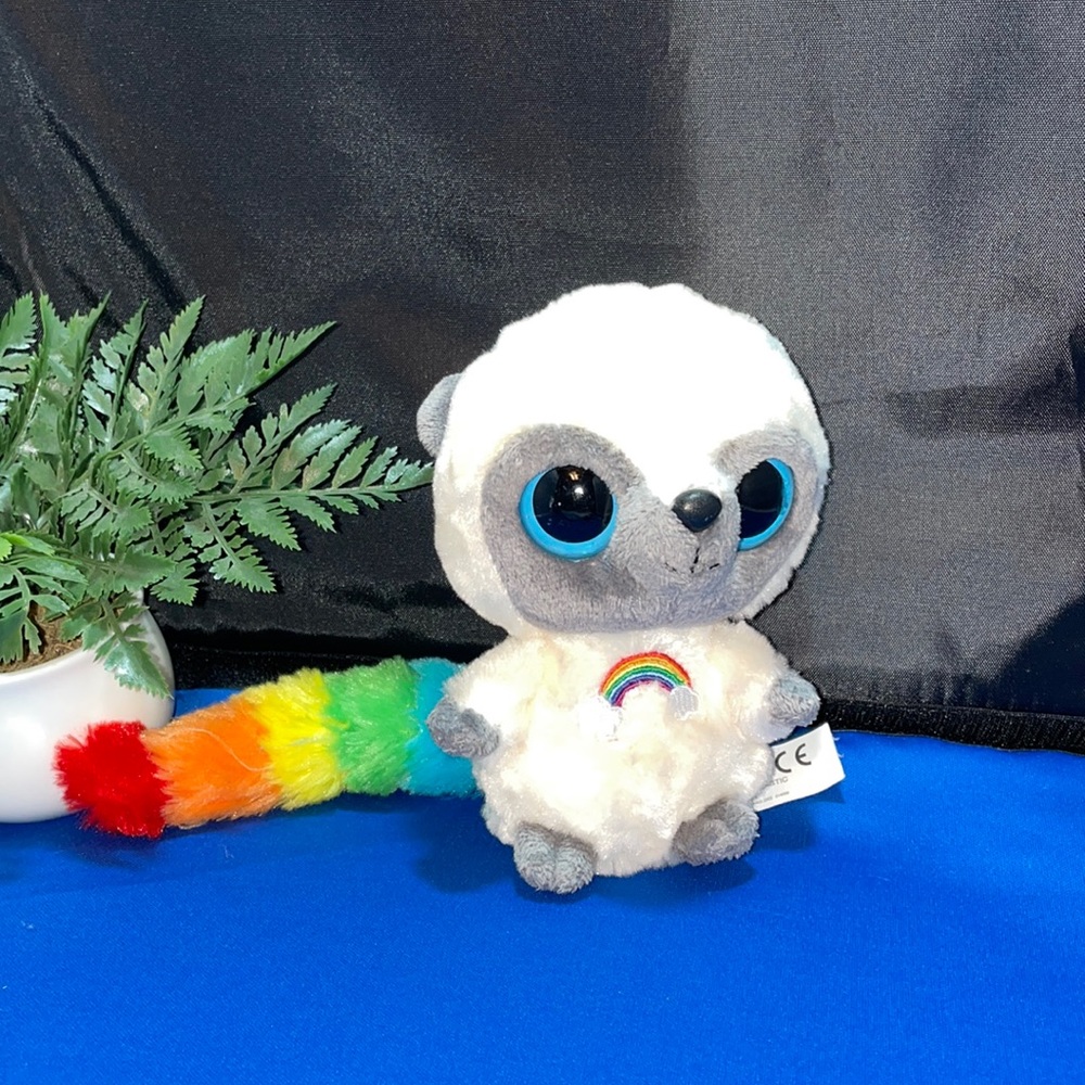 Aurora Yahoo and friends rainbow 5 inches